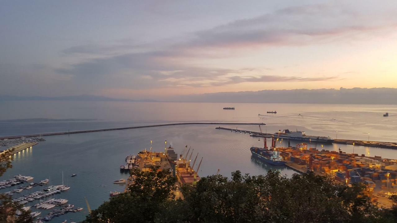Zevi Home Salerno Bagian luar foto